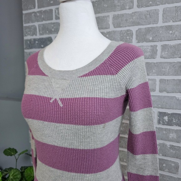 American Eagle Y2K Slim Fit Striped Waffle Knit Sweater Twilight Inspired Medium - Picture 6 of 8